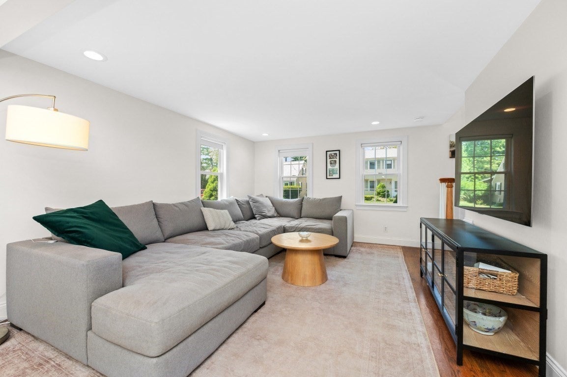 94 Holly Hill Cir, Weymouth, MA, 94 Holly Hill Cir, Weymouth, MA Photo #12