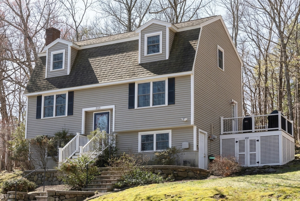 205 Golden Hill Avenue