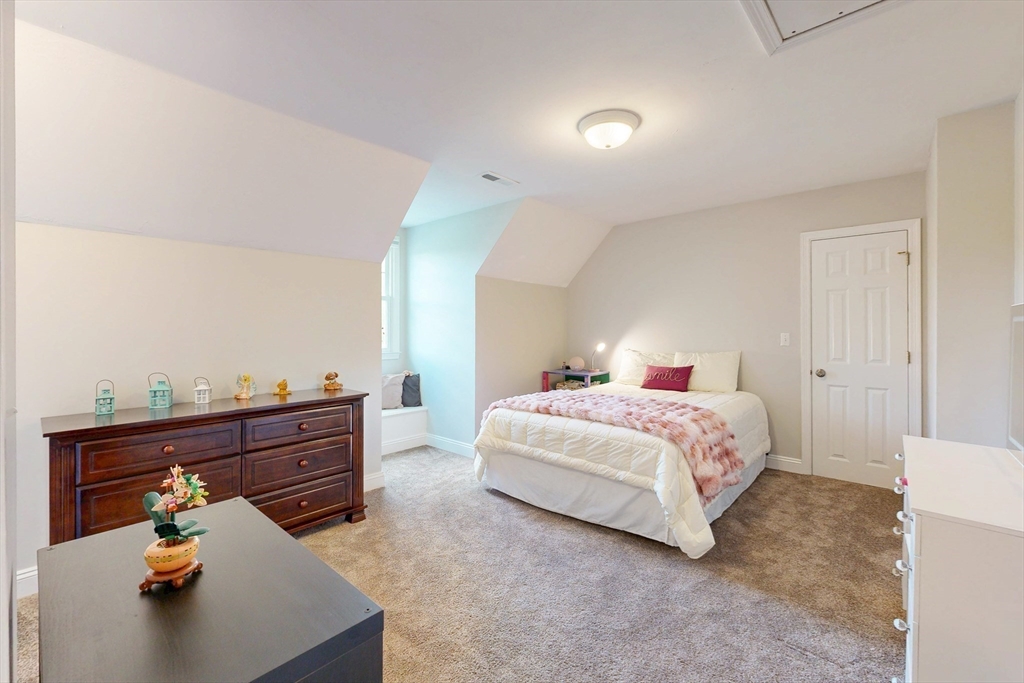 15 Loeffler Ln, Medfield, MA Photo #24