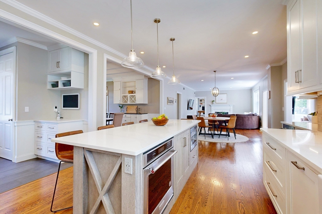 15 Loeffler Ln, Medfield, MA Photo #6