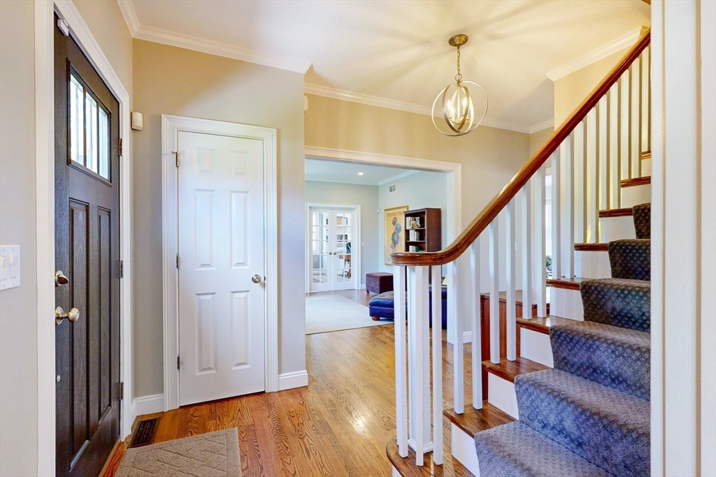 15 Loeffler Ln, Medfield, MA Photo #3