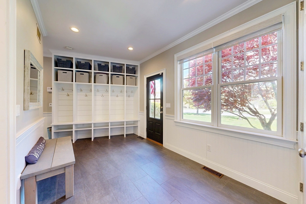 15 Loeffler Ln, Medfield, MA Photo #16