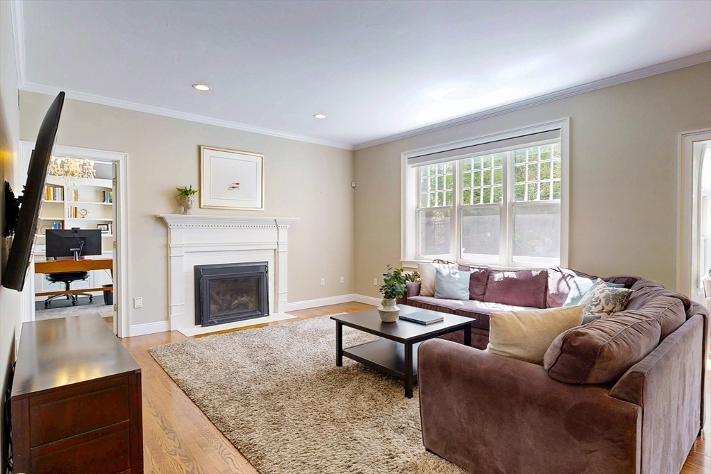 15 Loeffler Ln, Medfield, MA Photo #14