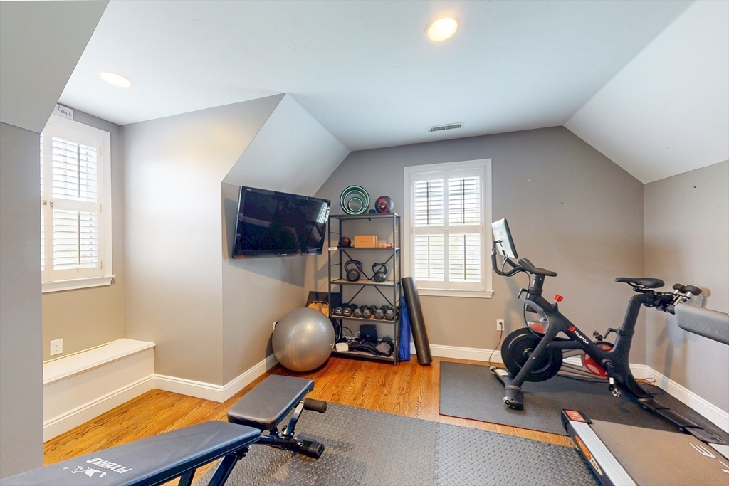 15 Loeffler Ln, Medfield, MA Photo #20