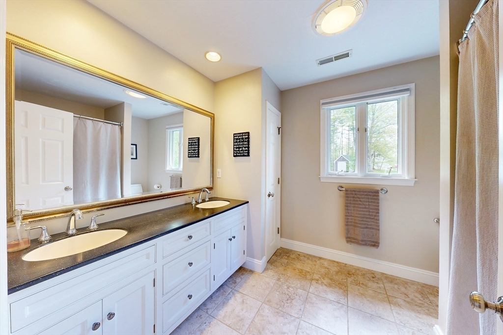 15 Loeffler Ln, Medfield, MA Photo #27