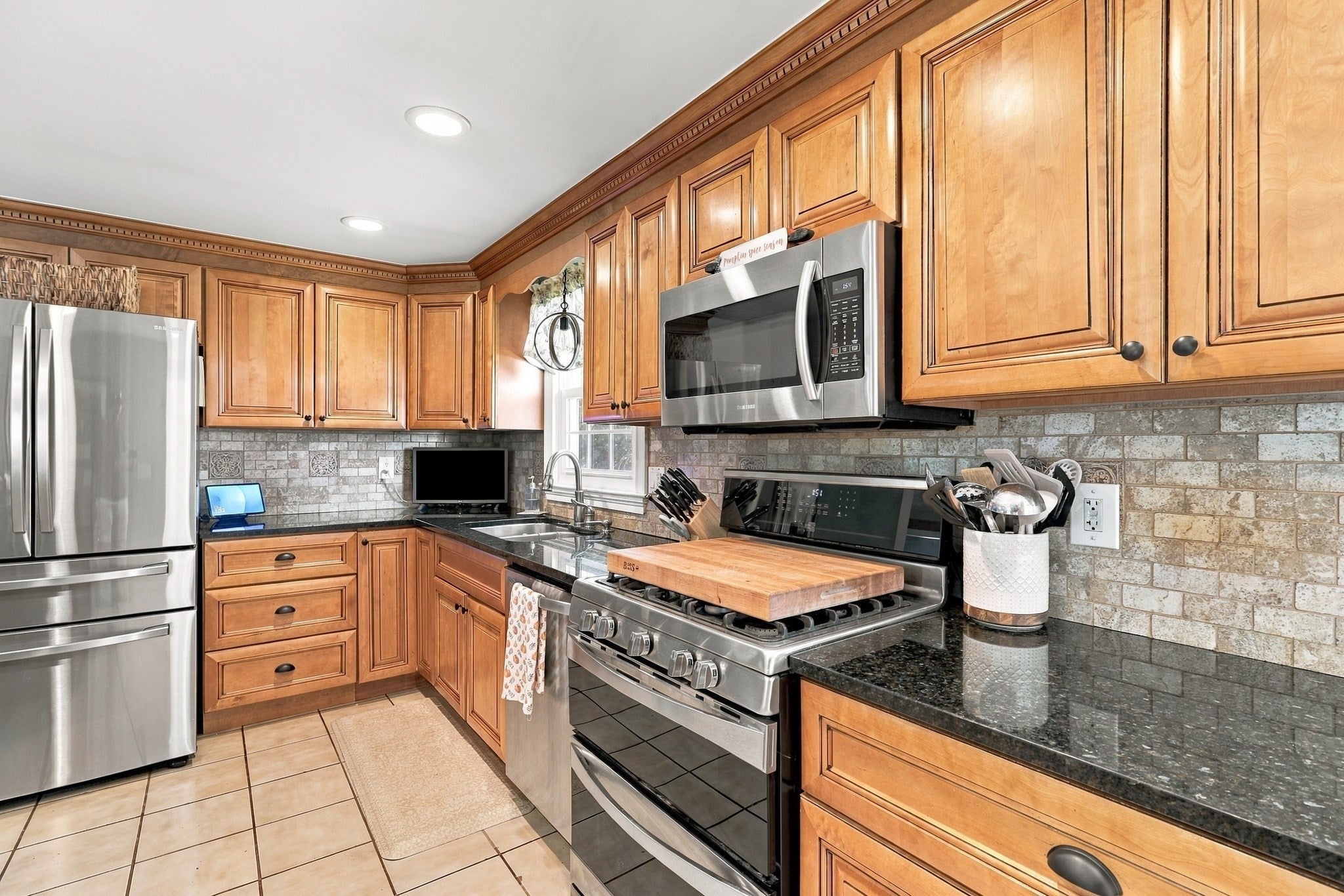 117 Hunt Road, Chelmsford, MA, 117 Hunt Road, Chelmsford, MA Photo #5