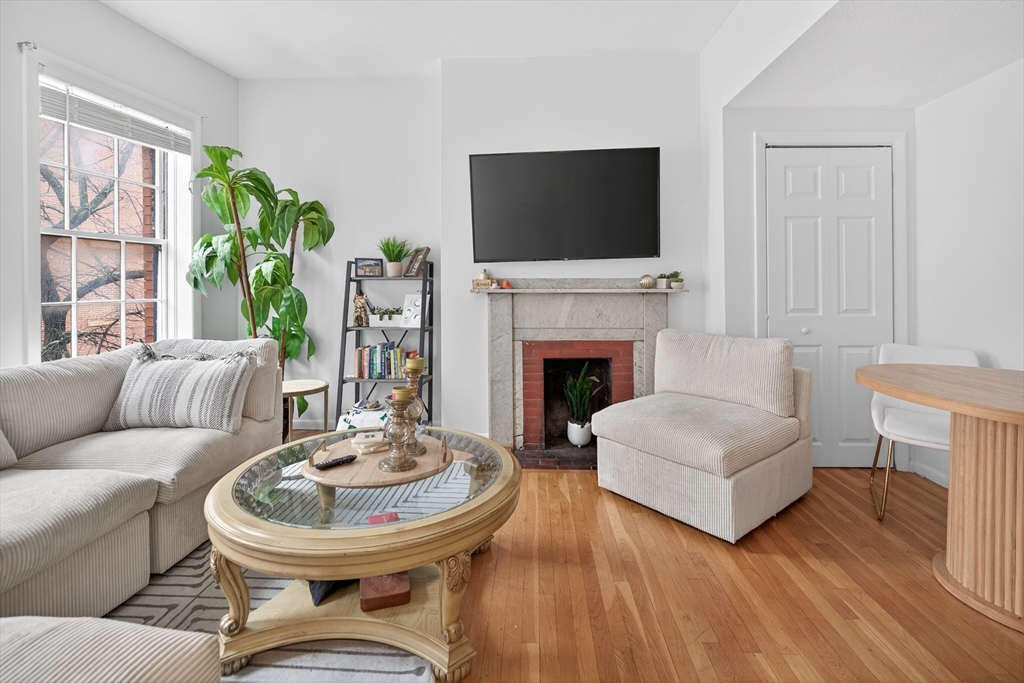 64 W Cedar St 5
