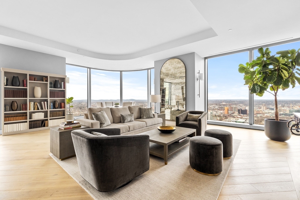 1 Dalton St 4704