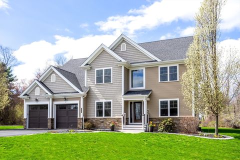 Photo of 115 Oak Ave, Lunenburg, MA 01462 (MLS # 73496785)