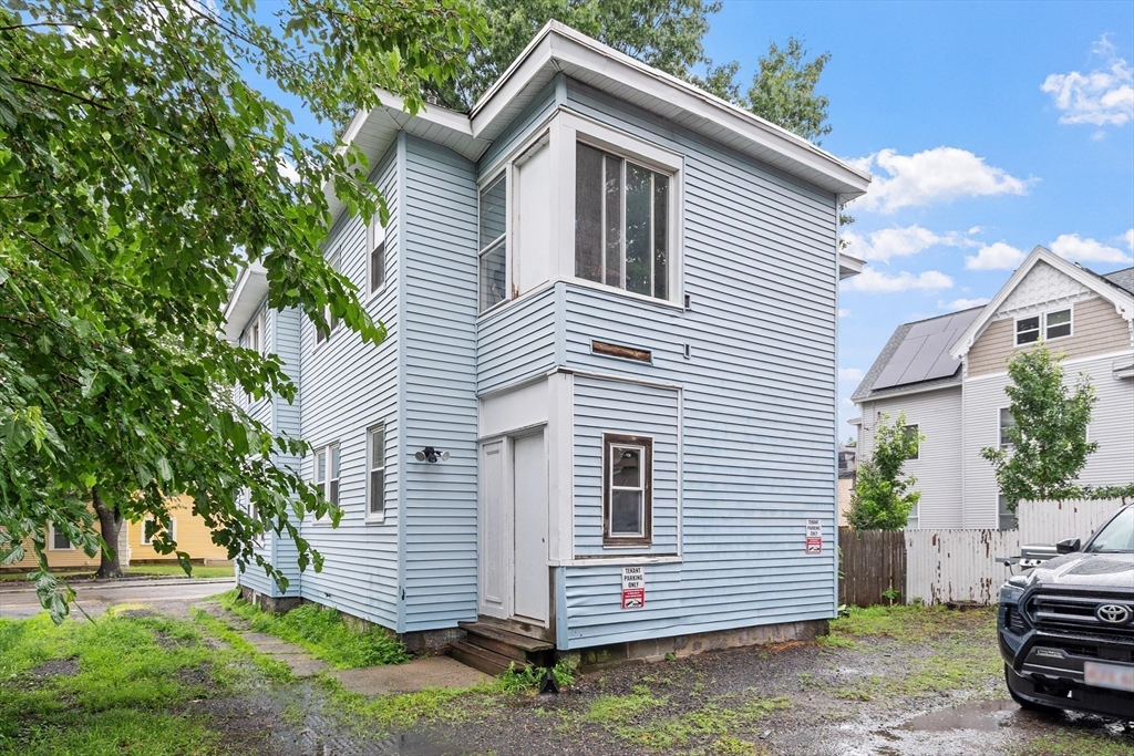 143 Highland Ave