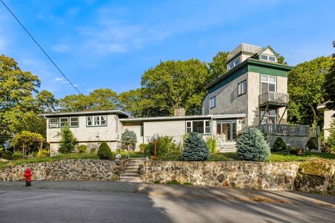 75 Bay View Dr Swampscott MA 01907
