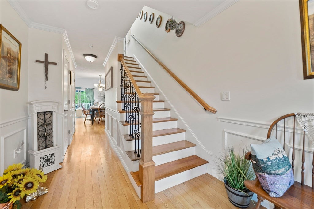 16 Hayloft Lane 16