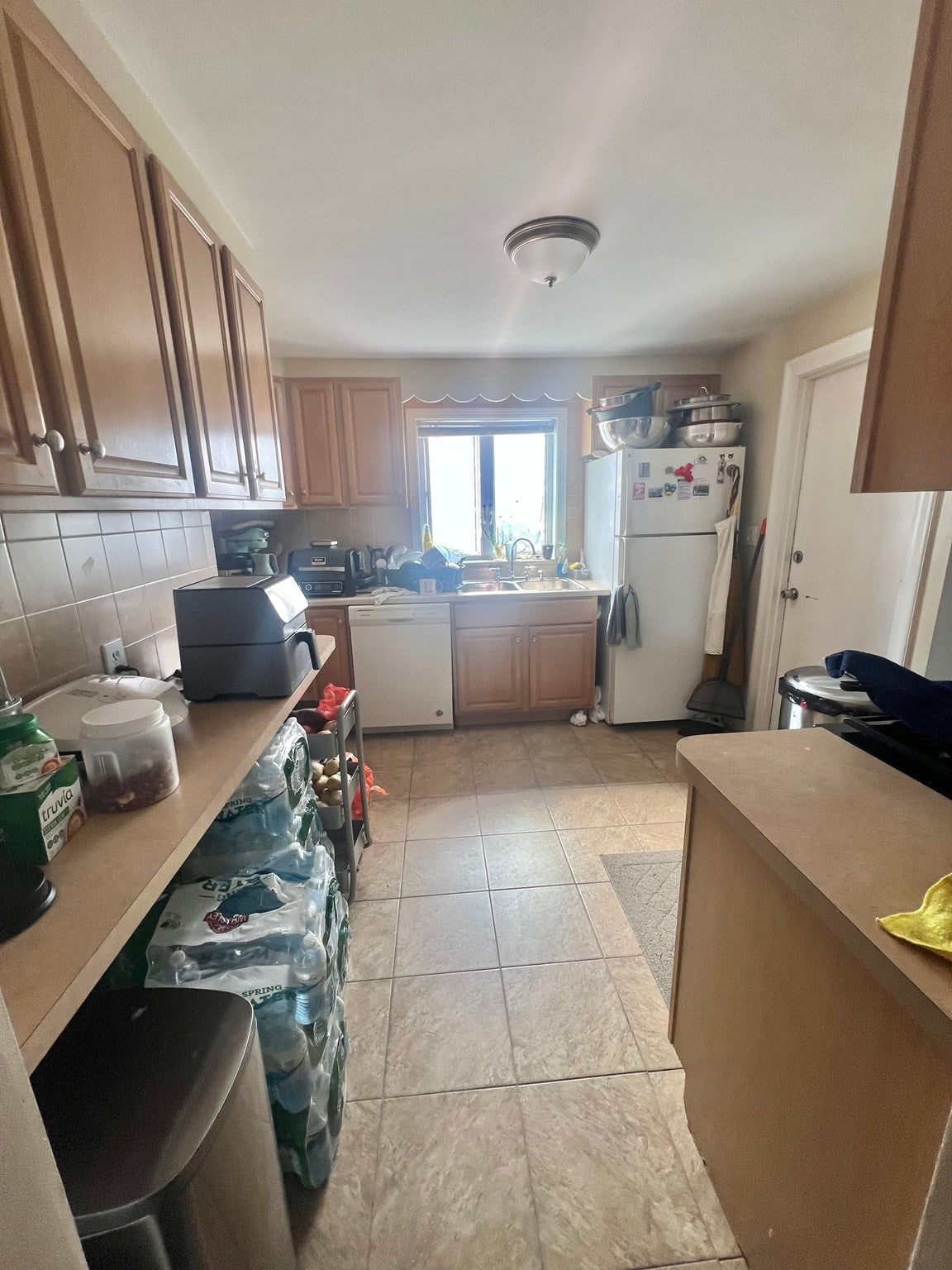 84 Elsie St, Everett, MA Photo #9
