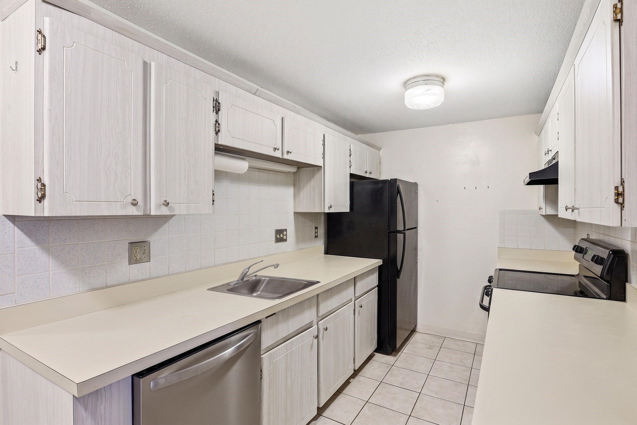 6 Greenbriar Drive #104, North Reading, MA, 6 Greenbriar Drive #104, North Reading, MA Photo #5