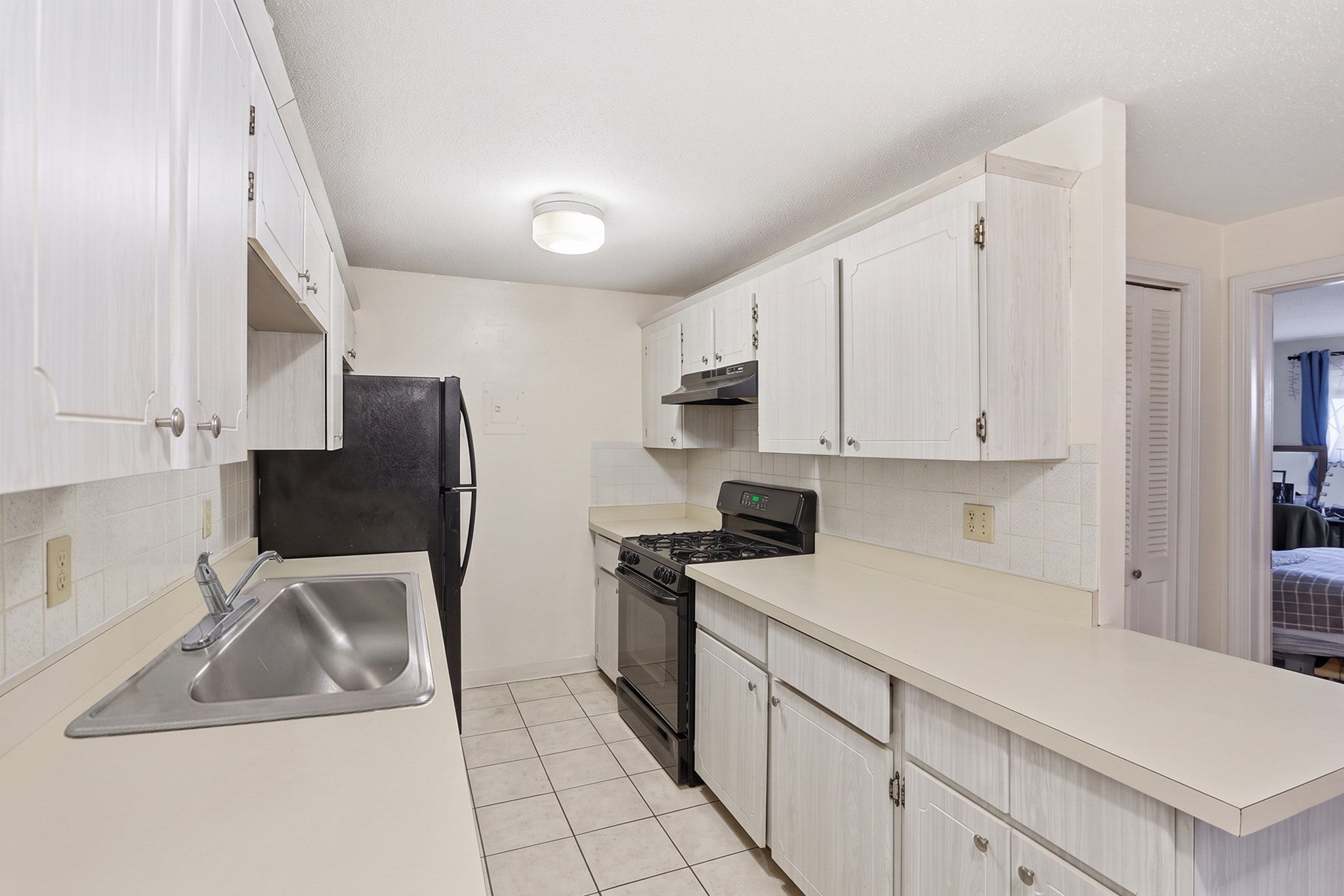 6 Greenbriar Drive #104, North Reading, MA, 6 Greenbriar Drive #104, North Reading, MA Photo #4