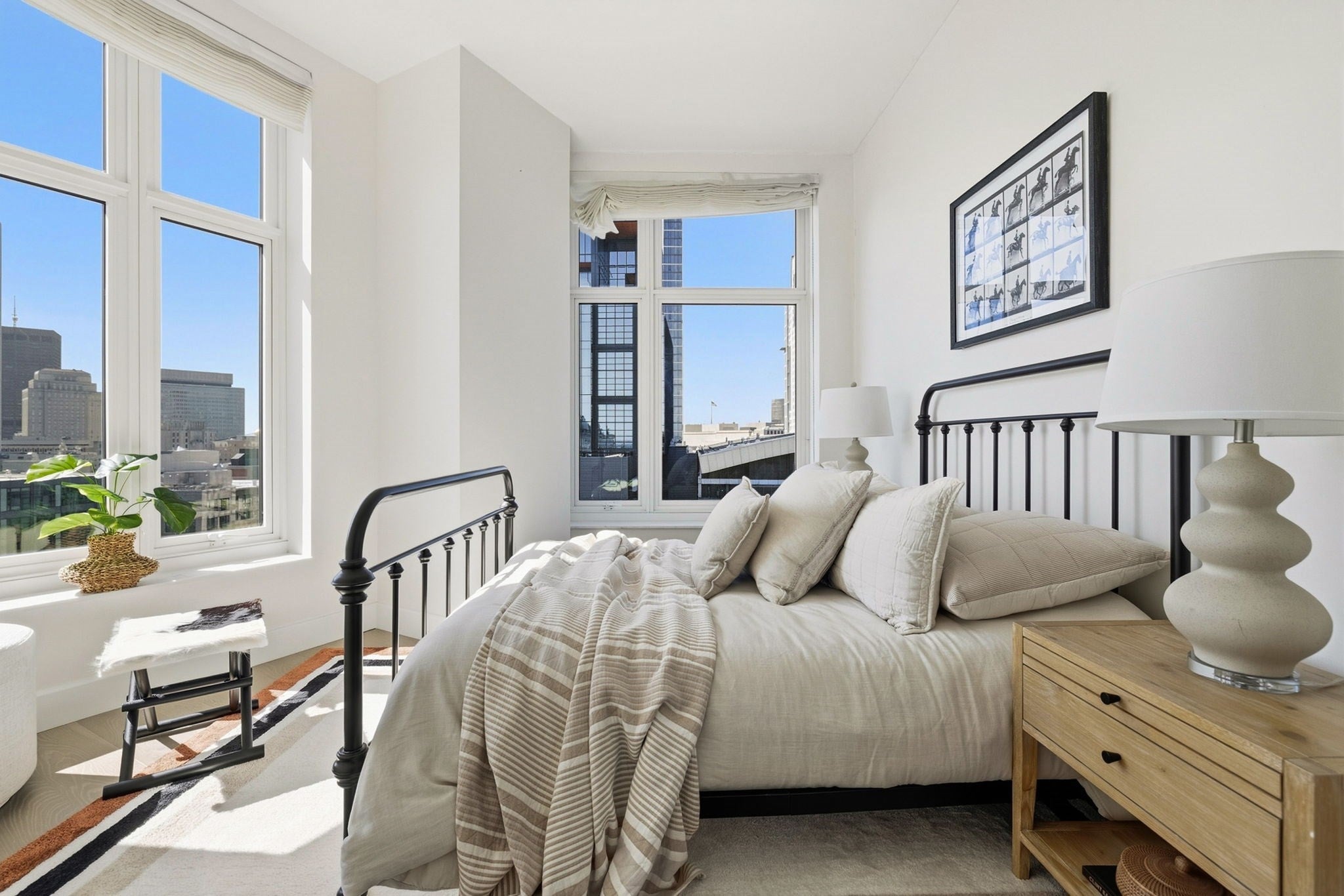 100 Lovejoy Wharf PH3C