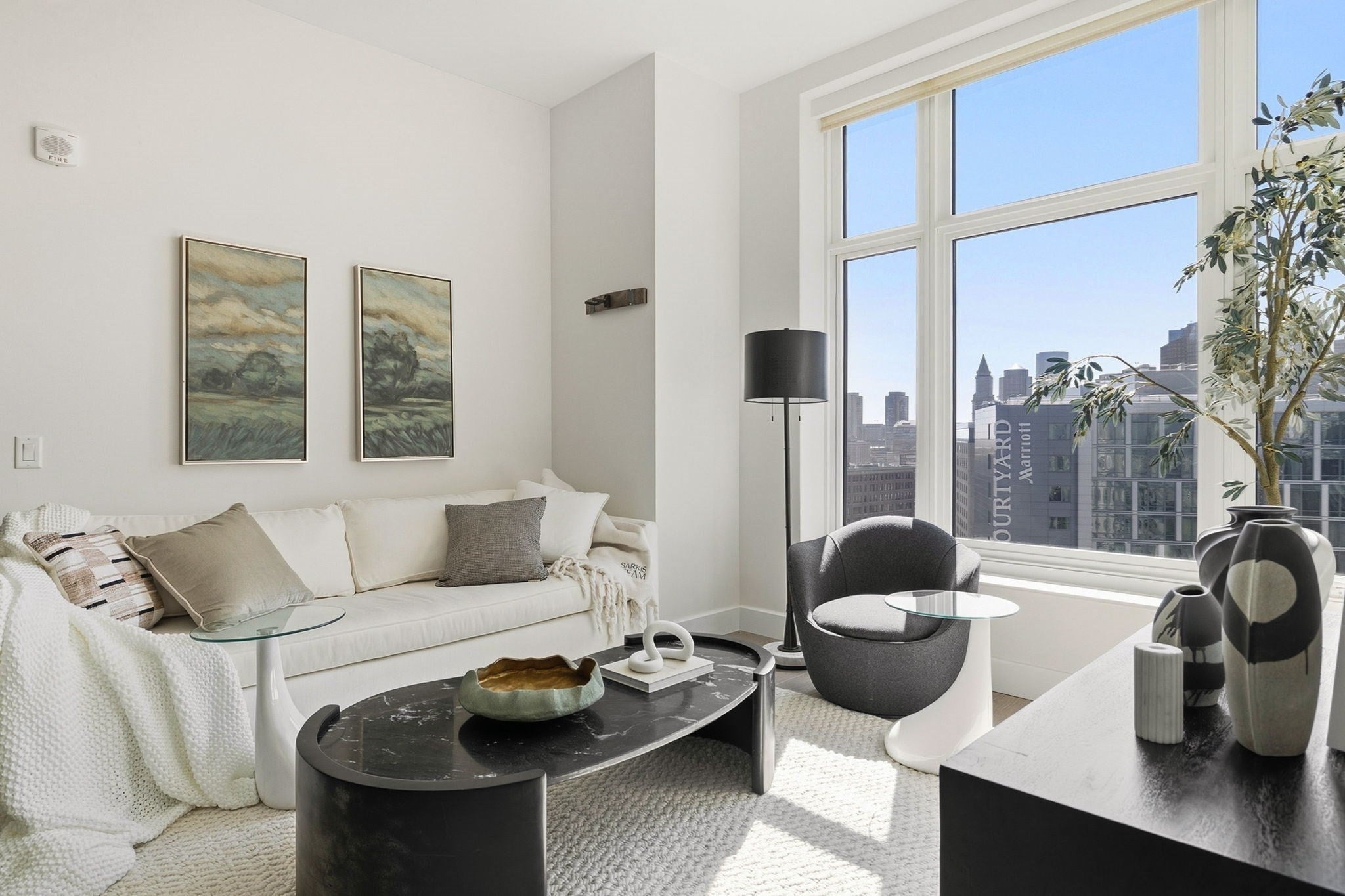 100 Lovejoy Wharf PH3C