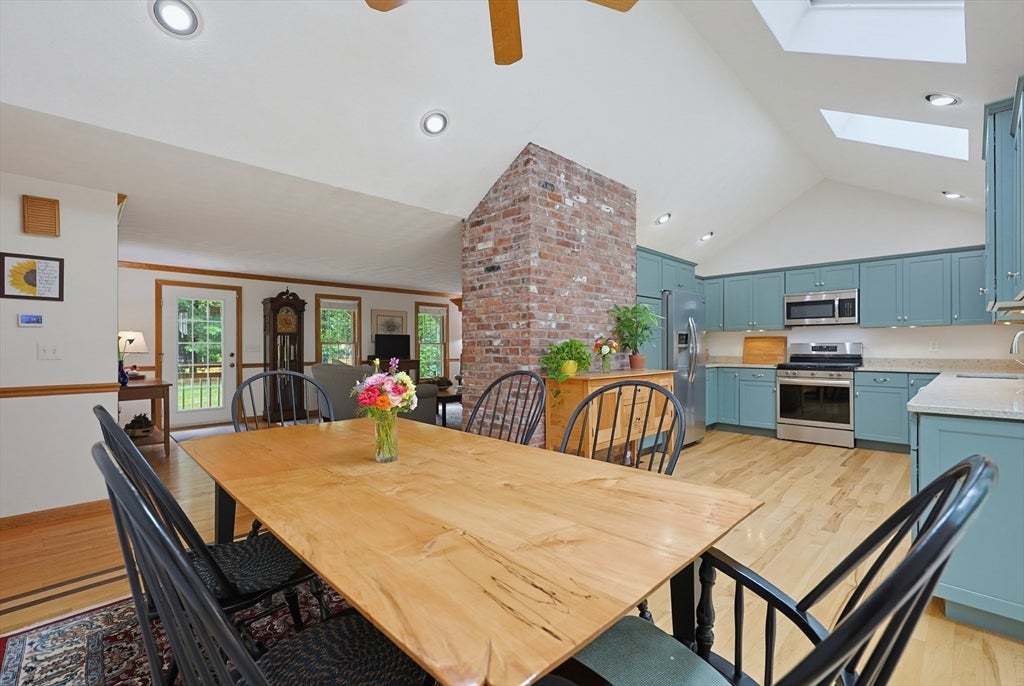 14 Pheasant Ridge Rd, Townsend, MA, 14 Pheasant Ridge Rd, Townsend, MA Photo #9