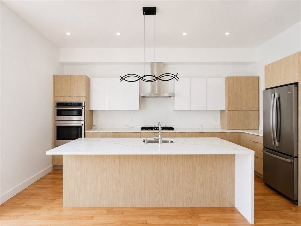 99 West St #1, Newton, MA, 99 West St #1, Newton, MA Photo #6