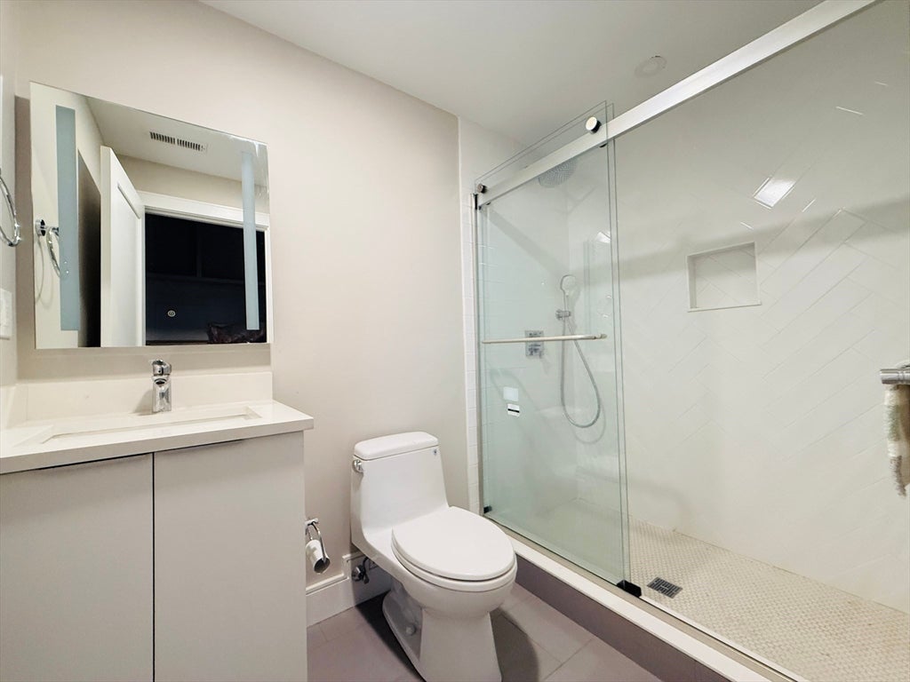 99 West St #1, Newton, MA, 99 West St #1, Newton, MA Photo #17