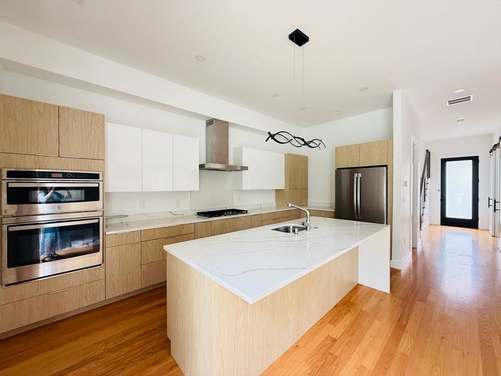 99 West St #1, Newton, MA, 99 West St #1, Newton, MA Photo #5