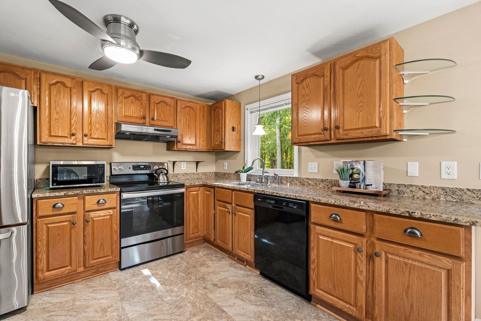 55 Littleton Rd 14C