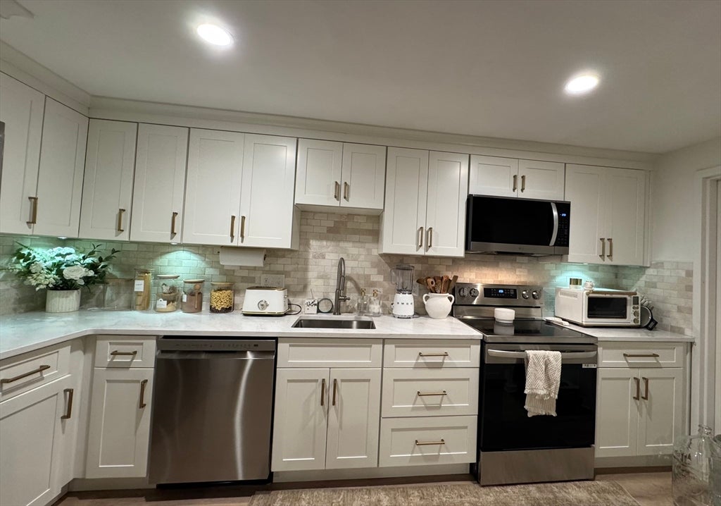 600 Washington St #3, Wellesley, MA, 600 Washington St #3, Wellesley, MA Photo #6
