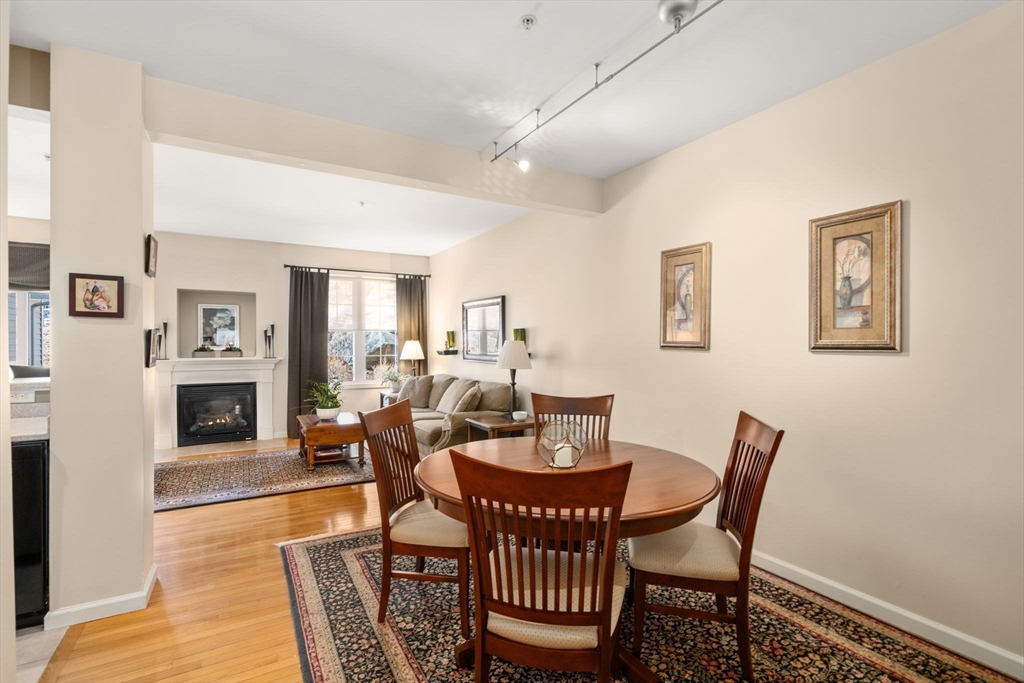 104 Lordvale Blvd 104