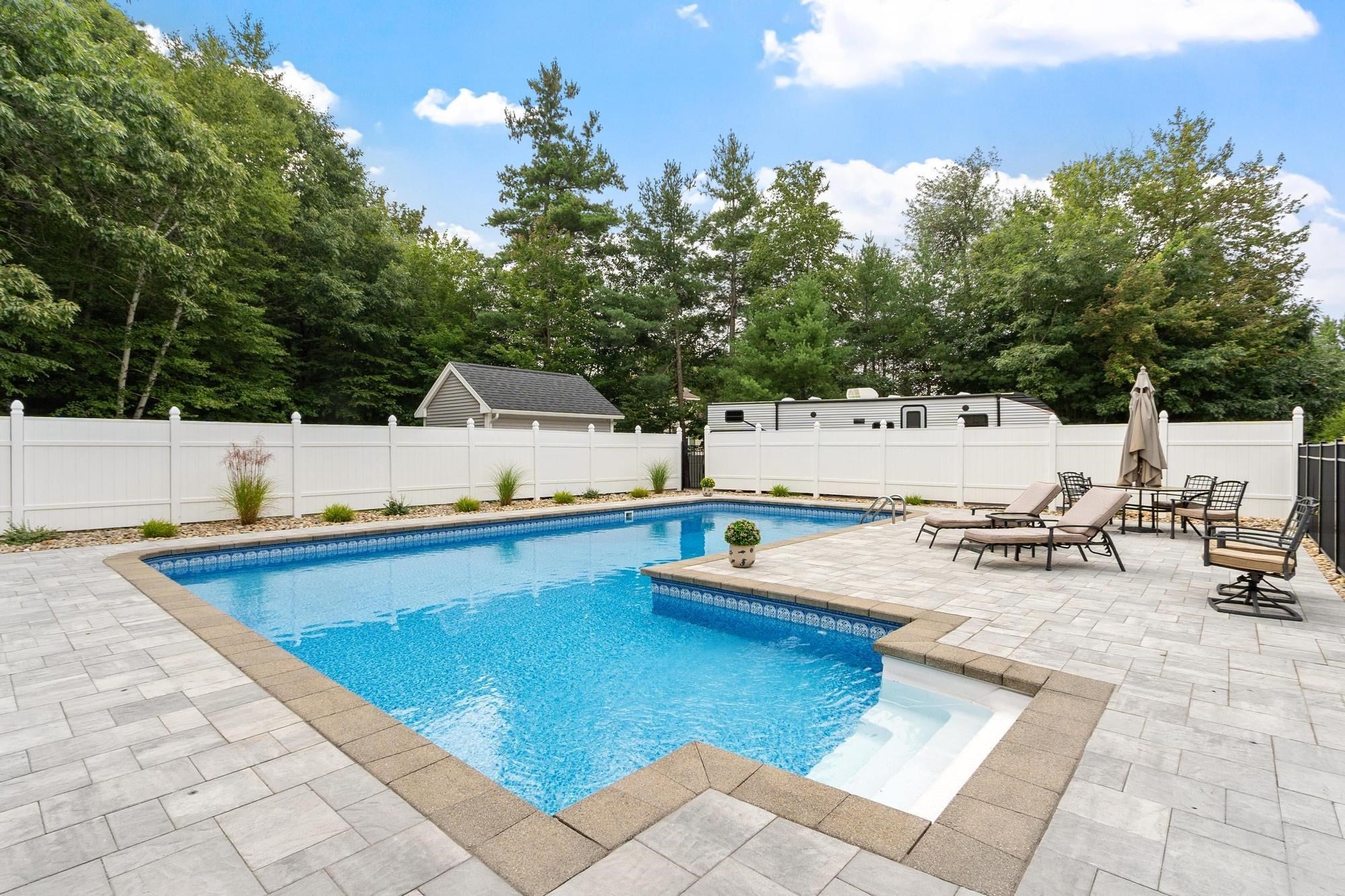 11 Amber Rd