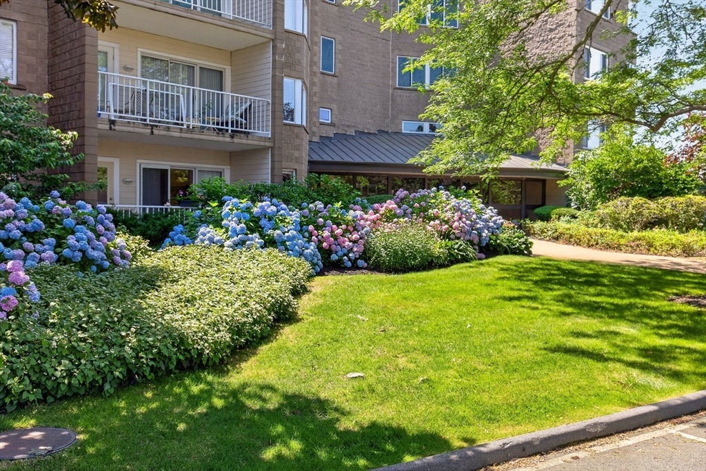 1 Belmont Rd APT 315, Harwich, MA, 1 Belmont Rd APT 315, Harwich, MA Photo #1