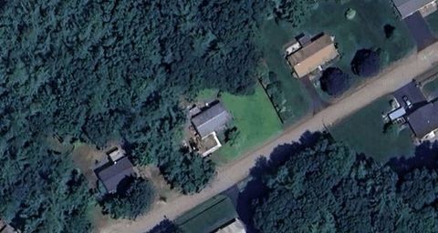 34 Albert Dr Templeton MA 01468
