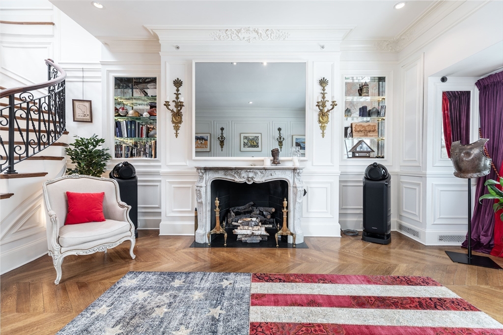 230 Commonwealth Ave