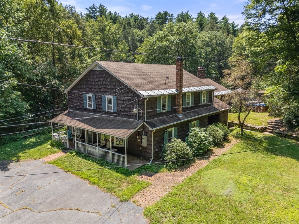 44 Mashapaug Rd
