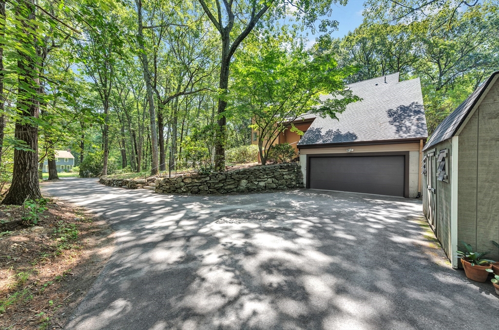 95 Ann Lee Road