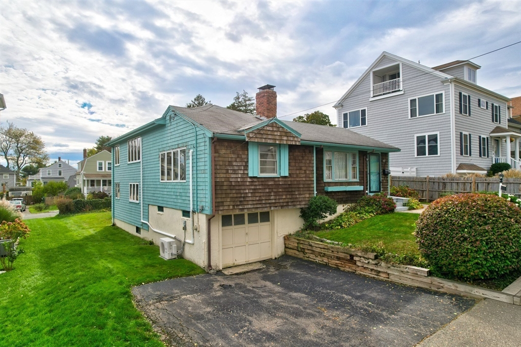 155 Huckins Ave