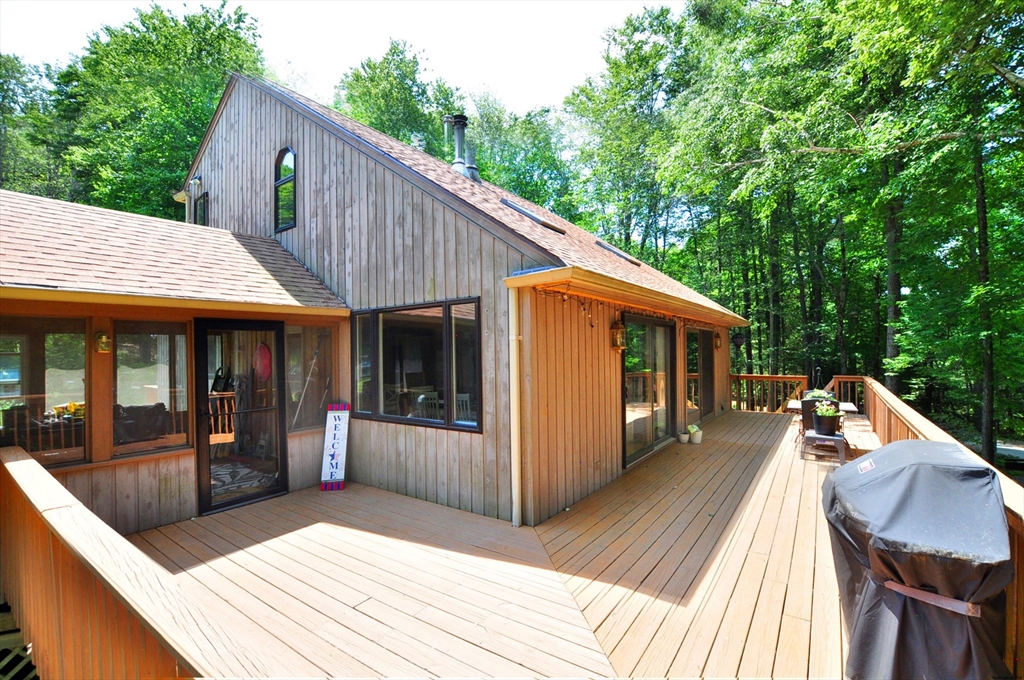 154 Brook Ln