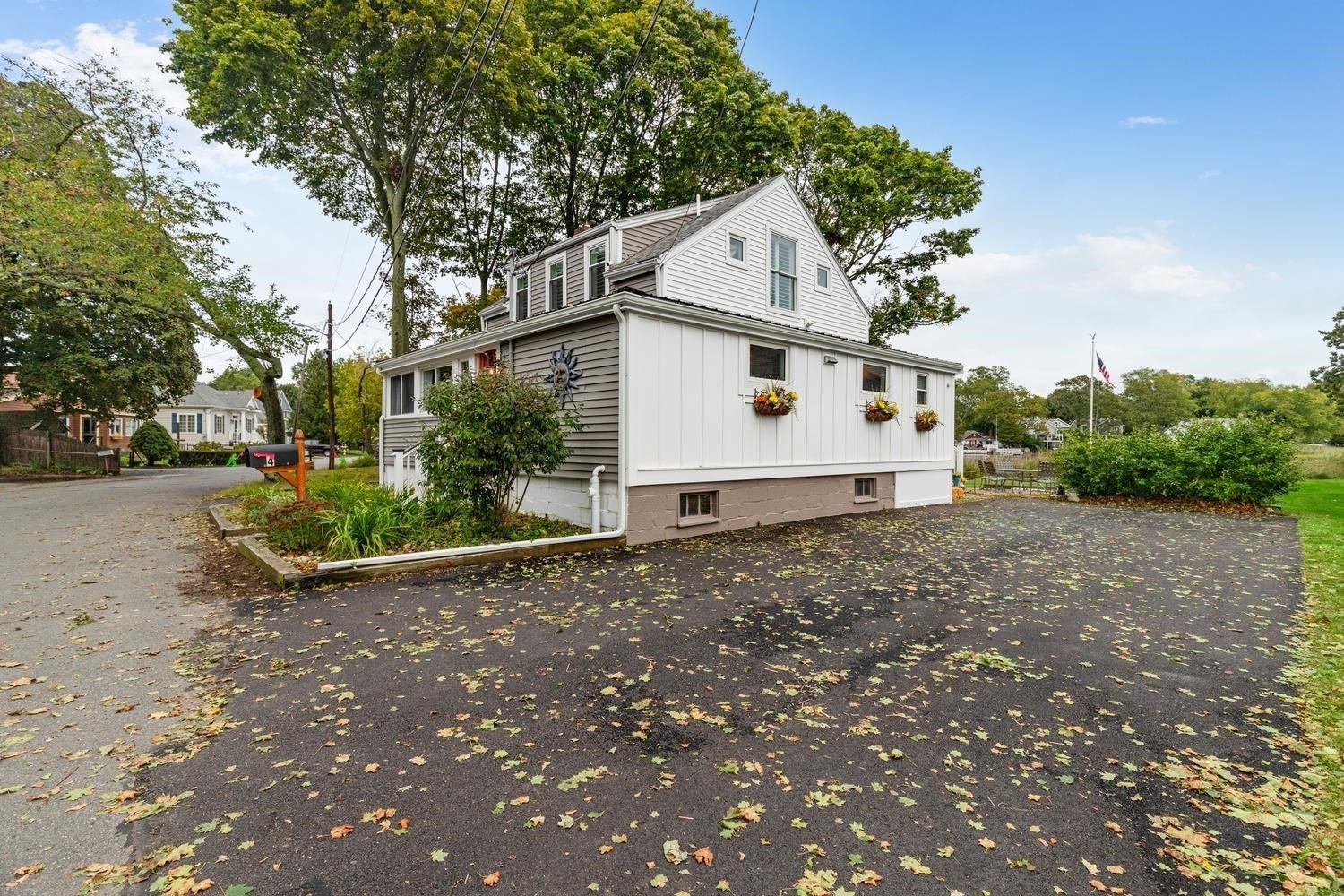 4 Tibbetts Ave, Danvers, MA Photo #30