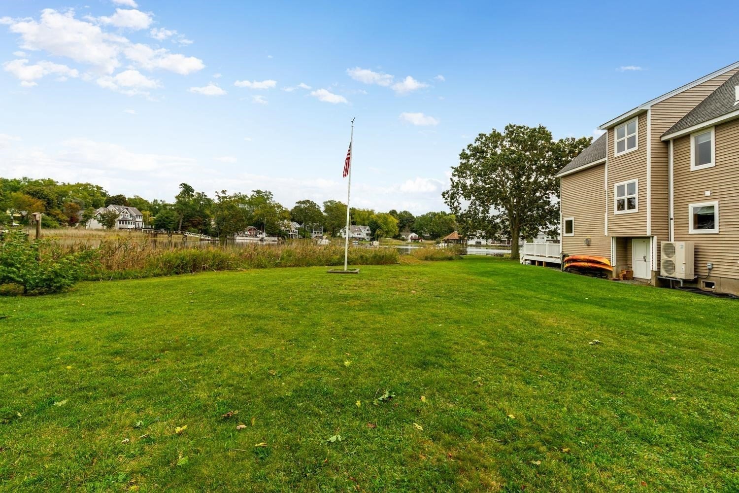 4 Tibbetts Ave, Danvers, MA Photo #10