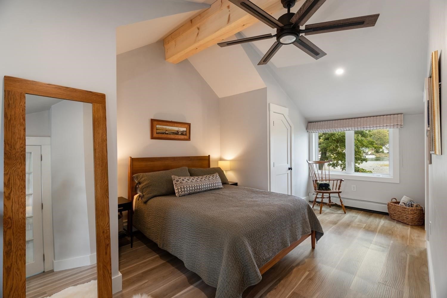4 Tibbetts Ave, Danvers, MA Photo #14