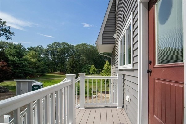 14 Norway Farms Dr Rear