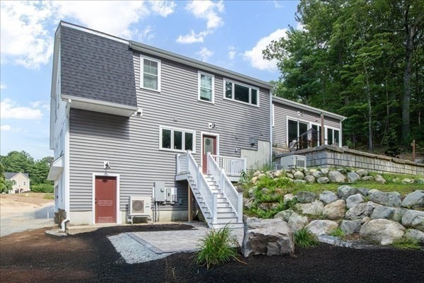 14 Norway Farms Dr Rear