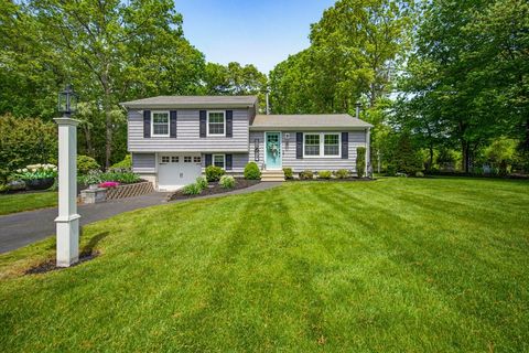 Photo of 178 Willis Ave, Seekonk, MA 02771 (MLS # 73523399)