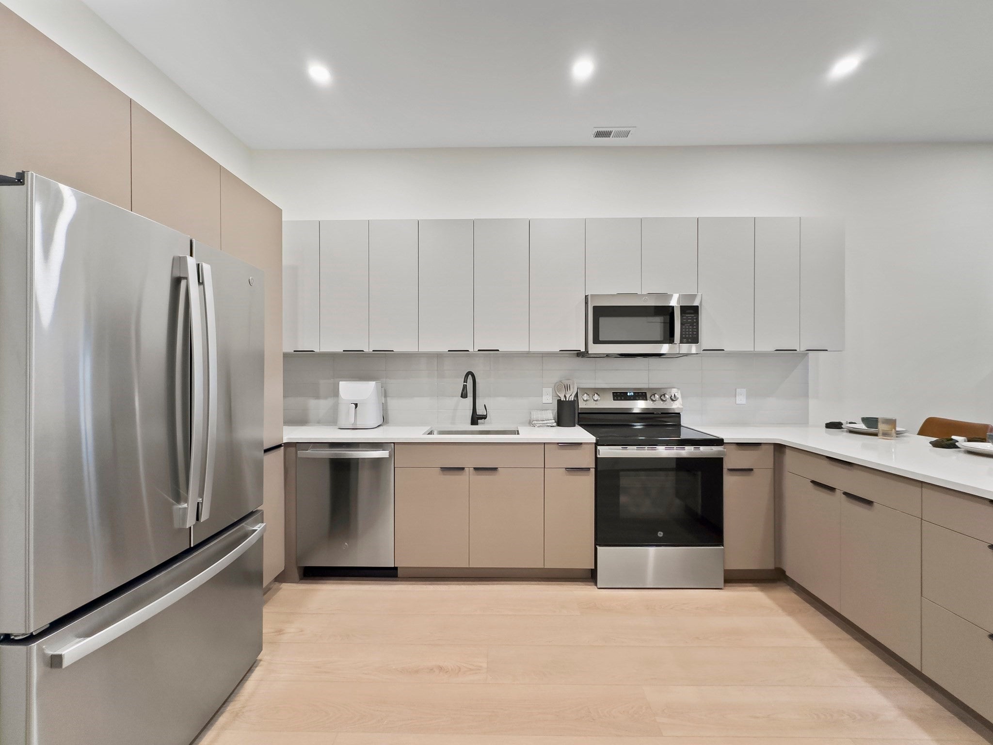123 Essex ST #303, Lawrence, MA, 123 Essex ST #303, Lawrence, MA Photo #9