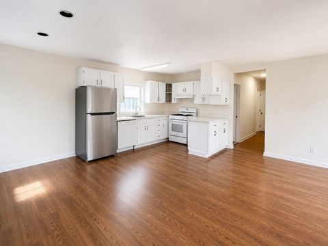 Photo of 18 Appleton St #2A, Somerville, MA 02144 (MLS # 73526957)