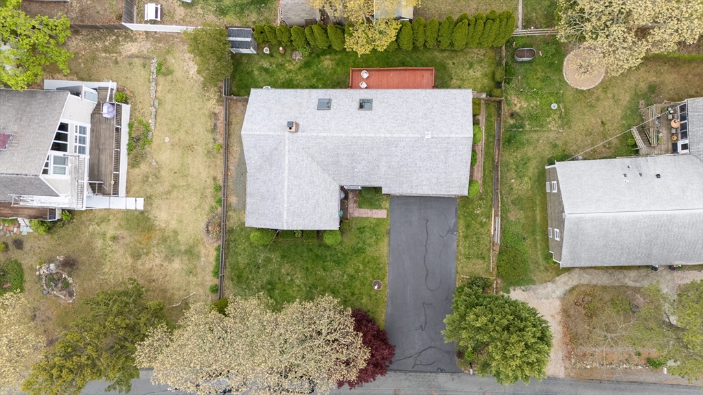 12 Longview Dr