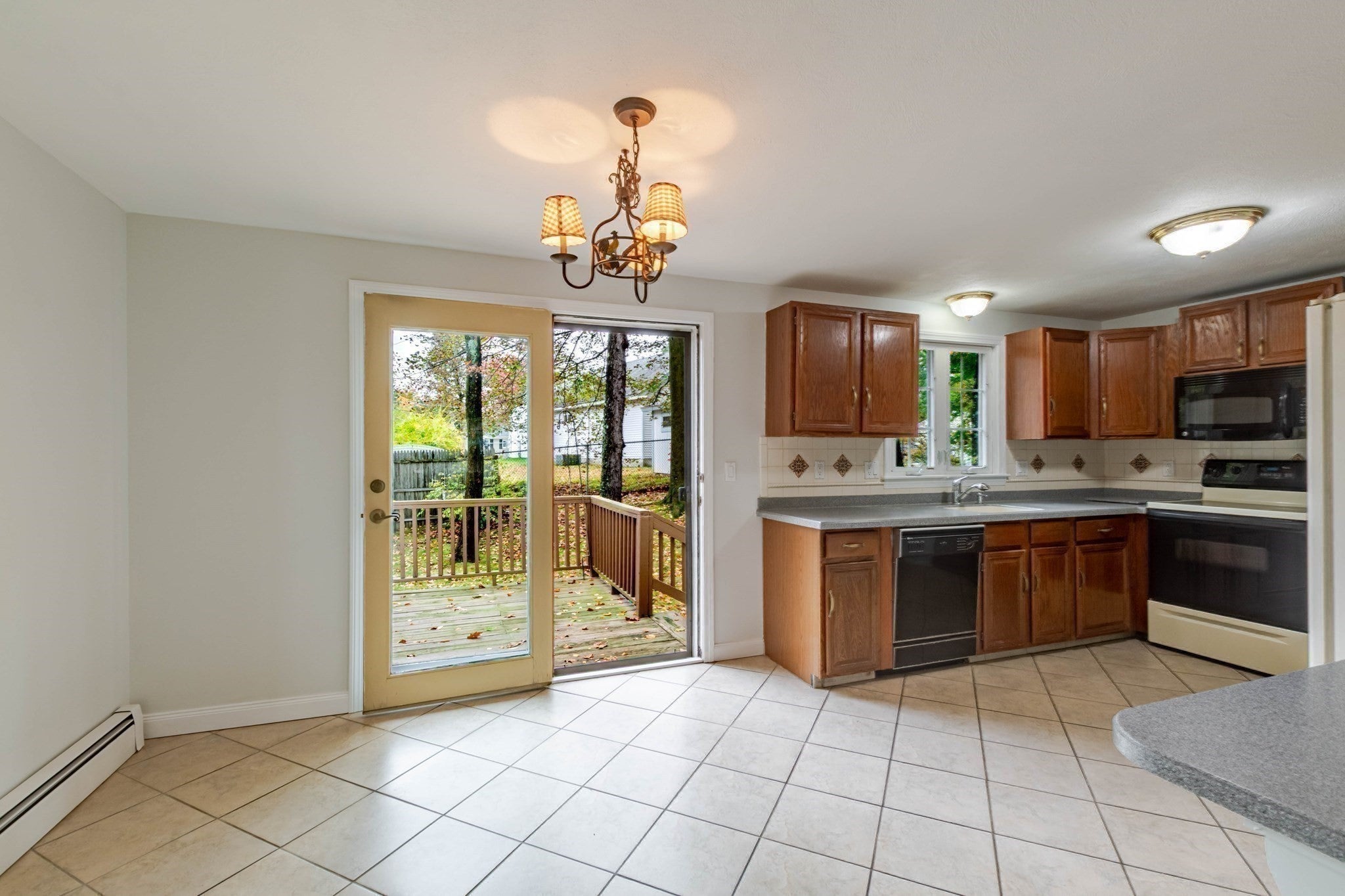 12 Amy Ave, Leominster, MA, 12 Amy Ave, Leominster, MA Photo #5