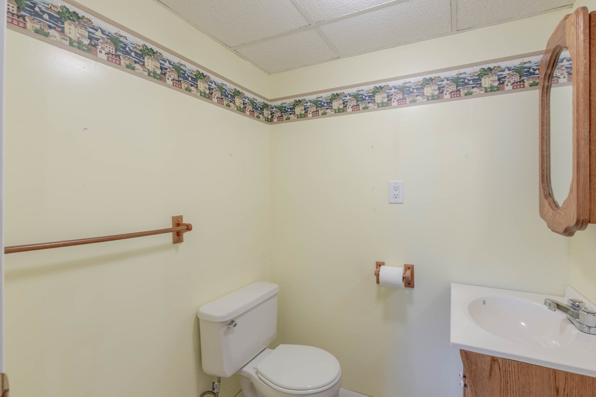 12 Amy Ave, Leominster, MA, 12 Amy Ave, Leominster, MA Photo #29