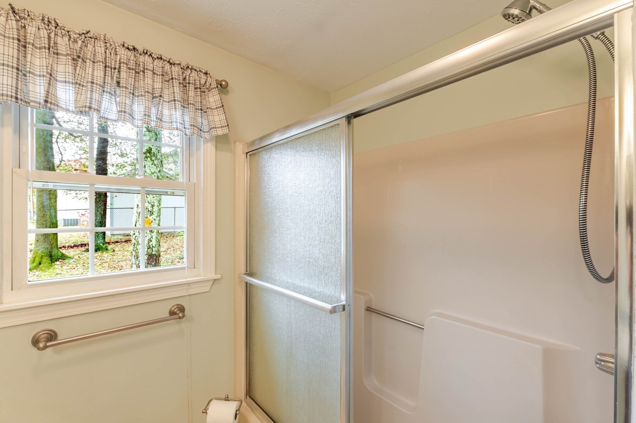 12 Amy Ave, Leominster, MA, 12 Amy Ave, Leominster, MA Photo #22