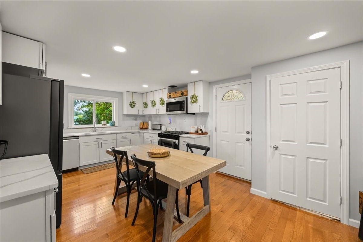 12 Randall Ave, Weymouth, MA, 12 Randall Ave, Weymouth, MA Photo #3