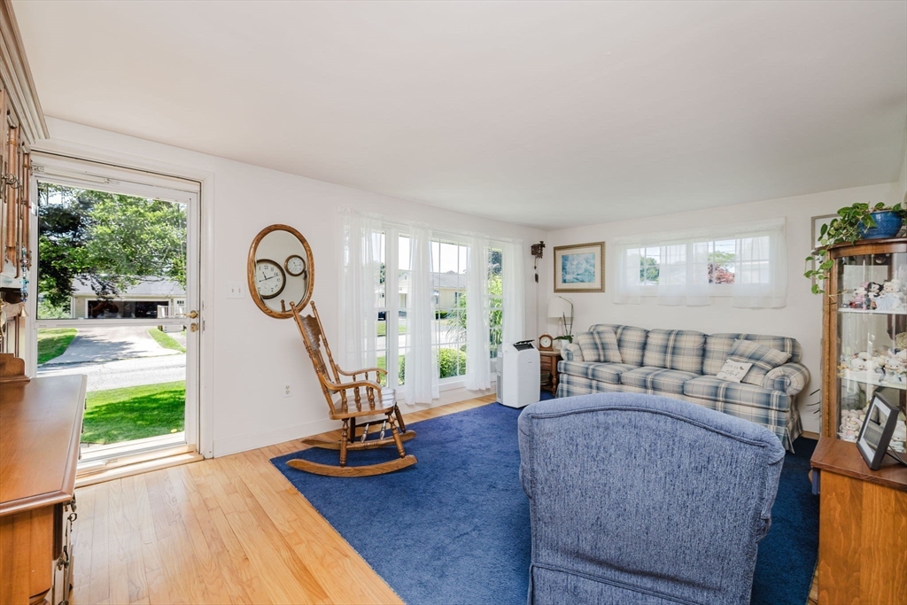 246 Chatterton Ave